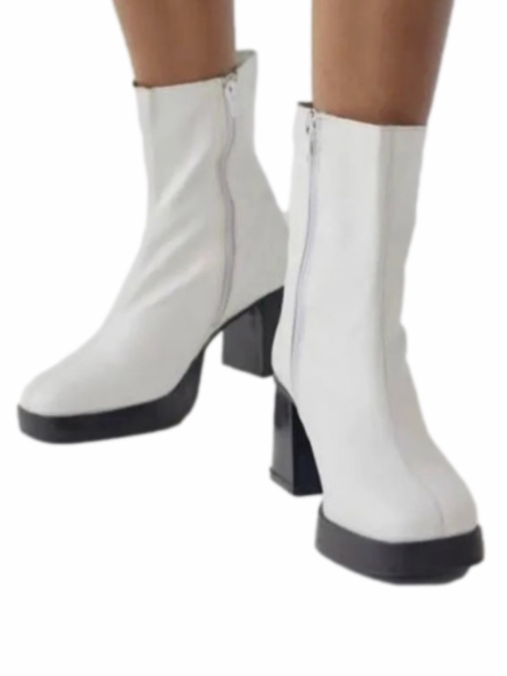 Urban Outfitters Lara Zip Up White Leather Booties Size 7 Ankle Boots